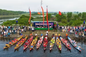 Bế mạc giải đua thuyền truyền thống Phò Trạch 2026